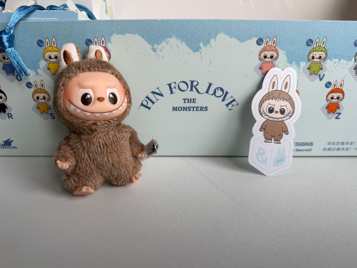 Labubu The Monsters ¨Pin For Love N-Z¨ Letter &
