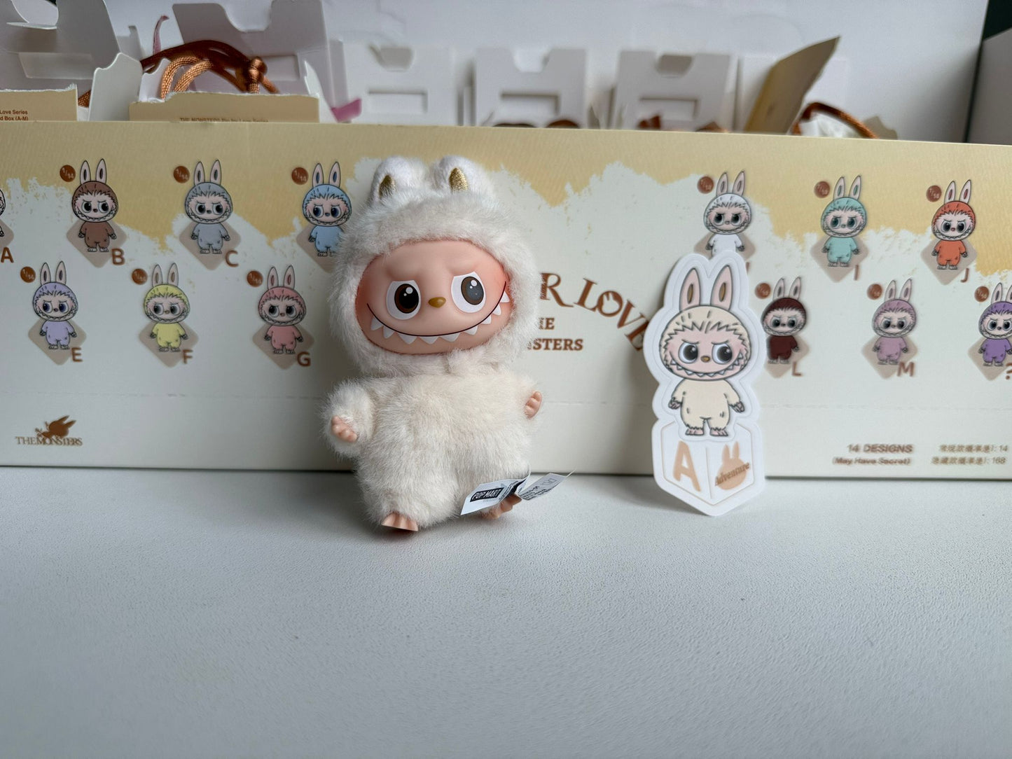 Labubu The Monsters ¨Pin For Love A-M¨ Letter A