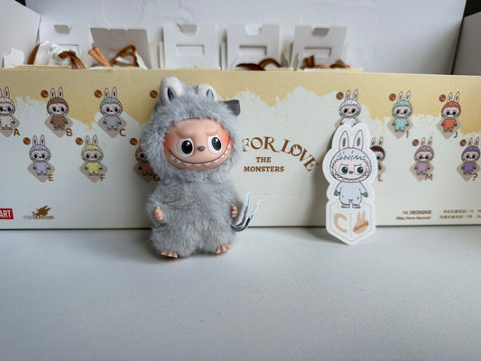 Labubu The Monsters ¨Pin For Love A-M¨ Letter C