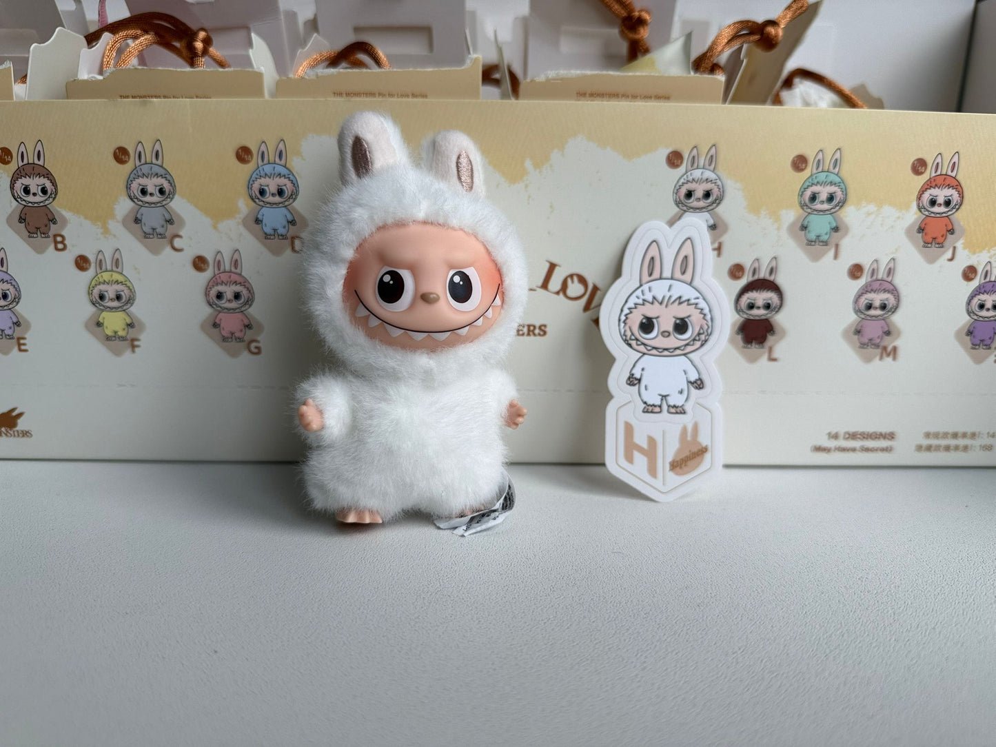 Labubu The Monsters ¨Pin For Love A-M¨ Letter H