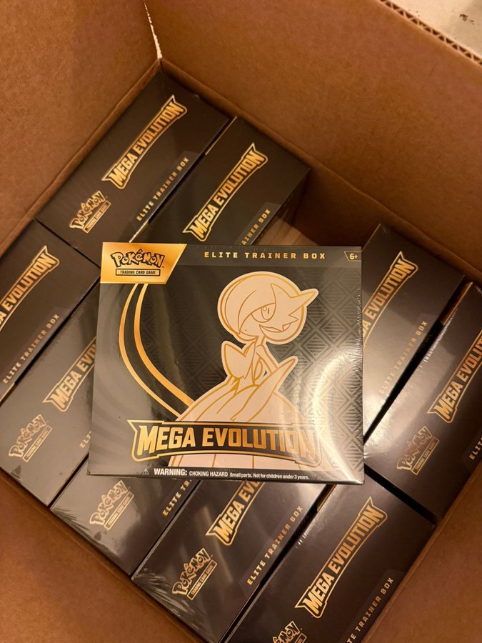 Pokemon Mega Evolution Gardevoir  Elite Trainer Box