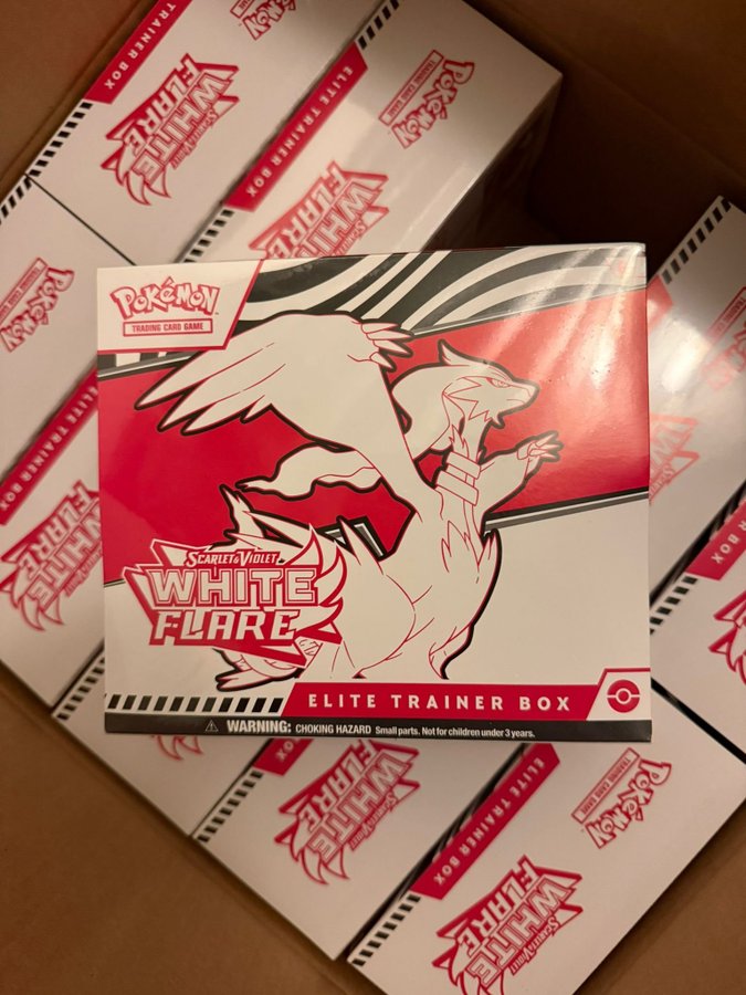 Pokemon White Flare Elite Trainer Box